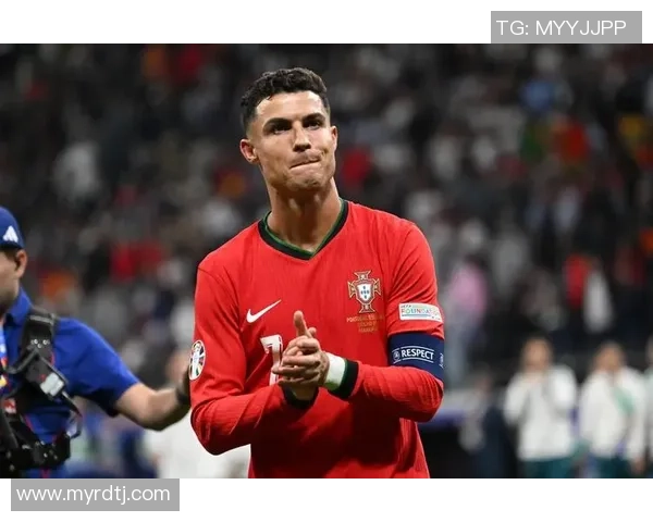 2025年全球足球球星排名分析 top10球员表现与影响力解读