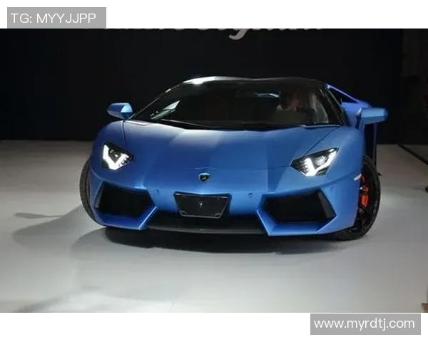 全球十大足球巨星座驾大揭秘 看他们如何驾驶奢华座驾驰骋人生